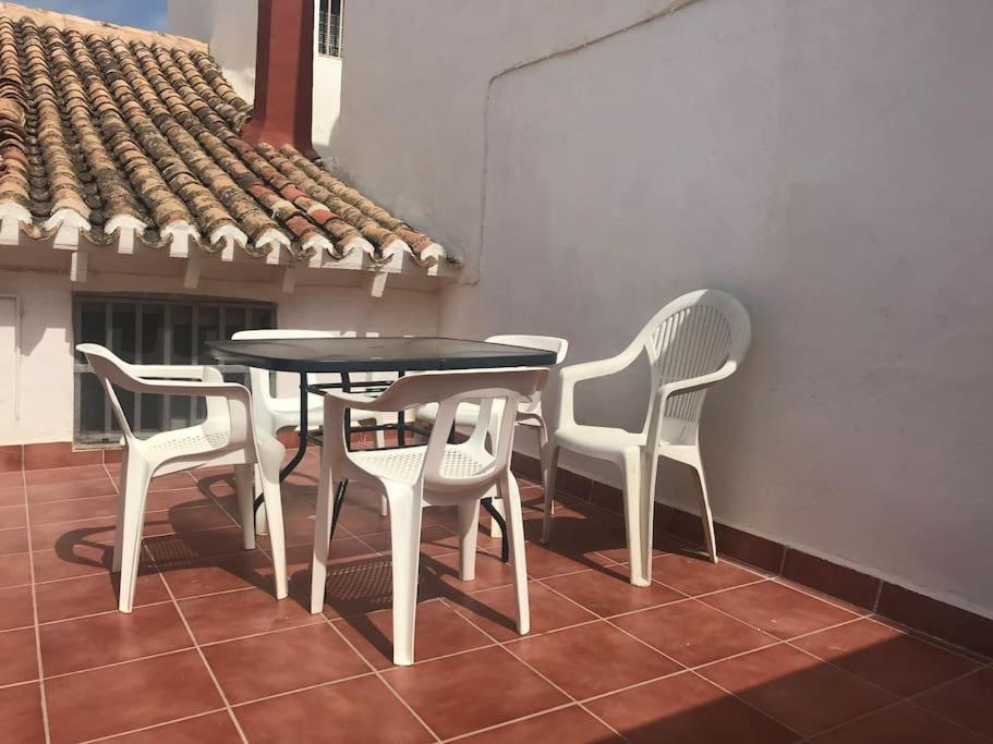 Beachfront House 皮莱斯 外观 照片