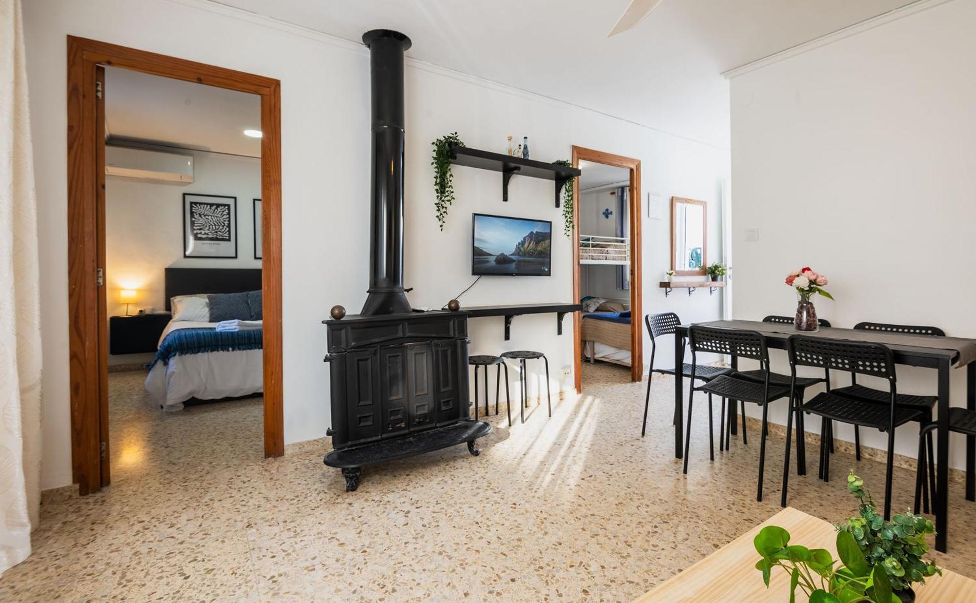 Beachfront House 皮莱斯 外观 照片